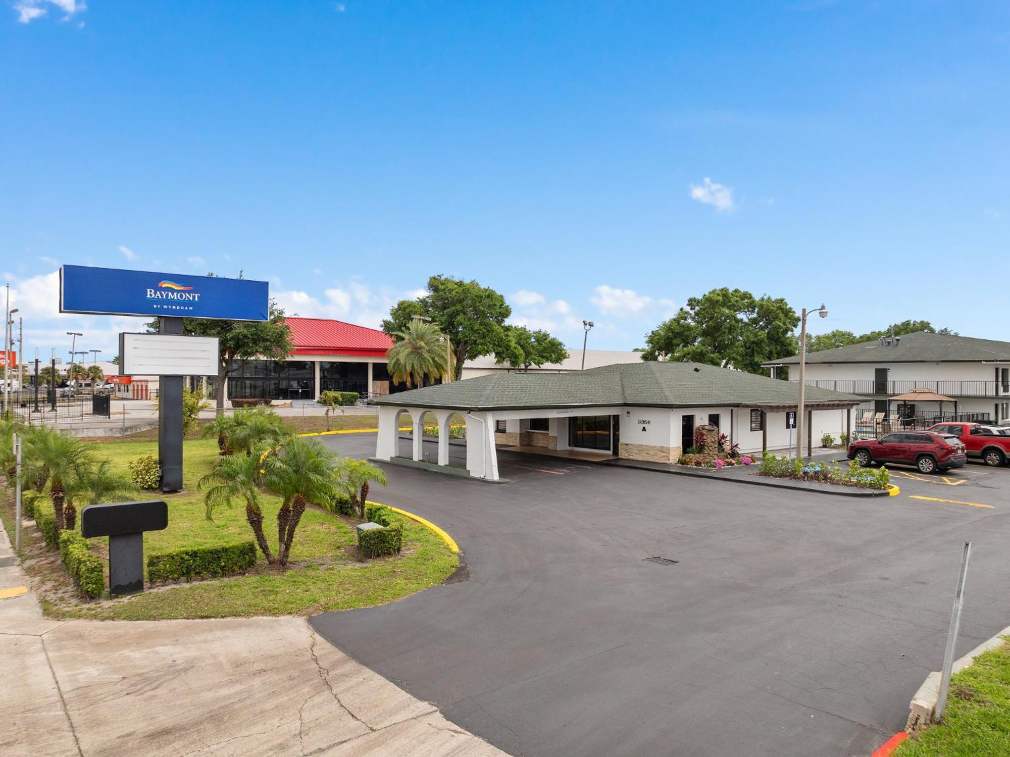 Hotel Baymont By Wyndham Orlando Downtown Exterior foto